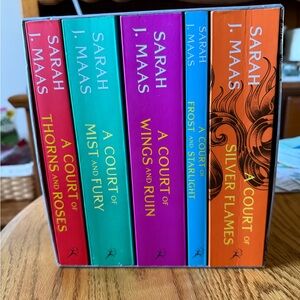 Acotar by Sarah J. Maas
